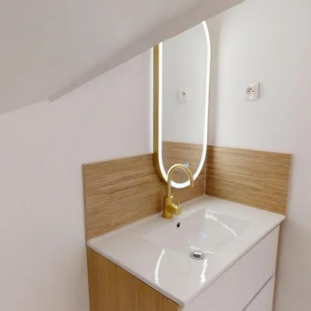 Magnifique 1 - Rue Aristide Briand